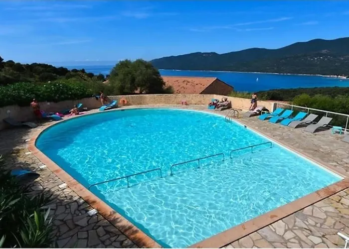Villa Magnifique Mini Terrasse Avec Wifi Piscine A Pied *