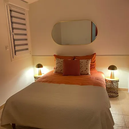 Magnifique Mini Terrasse Avec Wifi Piscine A Pied 别墅 赛拉蒂费罗