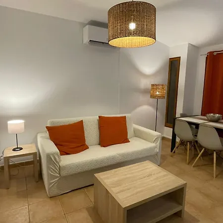 Magnifique Mini Terrasse Avec Wifi Piscine A Pied 别墅