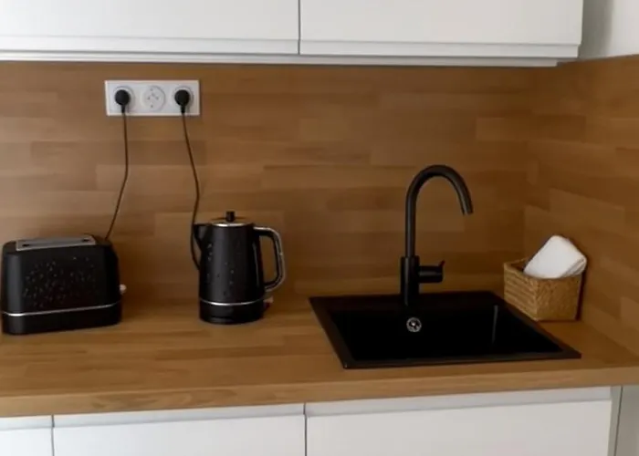 Magnifique Mini Terrasse Avec Wifi Piscine A Pied 赛拉蒂费罗