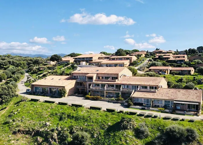 Magnifique Mini Terrasse Avec Wifi Piscine A Pied